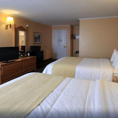 Yellowstonepark Inn&Suites Livingston Buitenkant foto