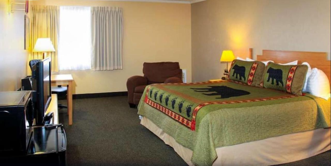 Yellowstonepark Inn&Suites Livingston Buitenkant foto