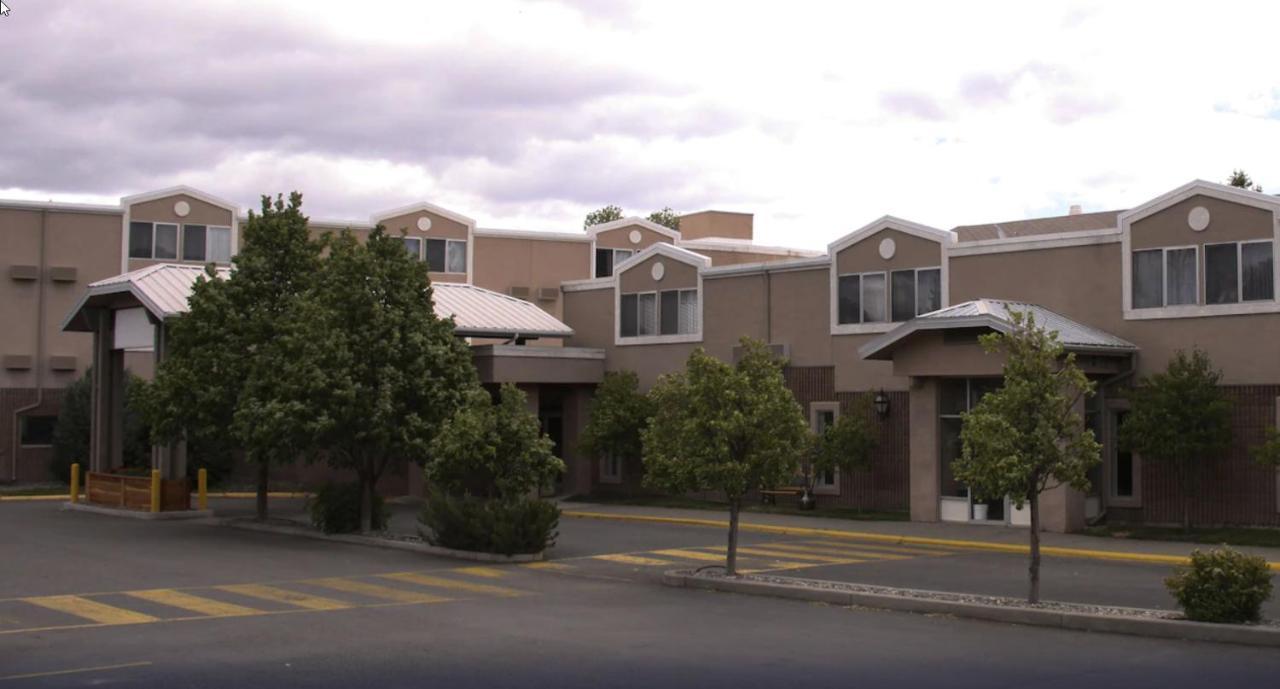 Yellowstonepark Inn&Suites Livingston Buitenkant foto